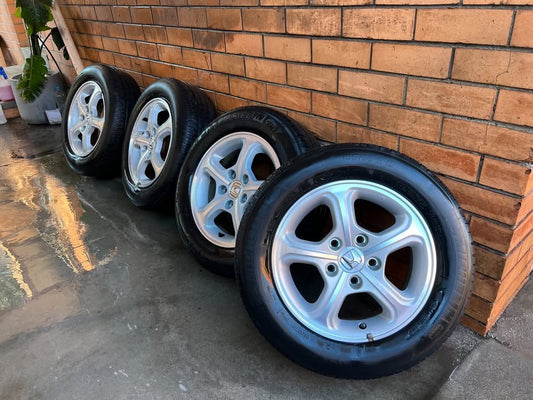 Honda 5 Stud 15" Alloy Wheels with Good Tyres