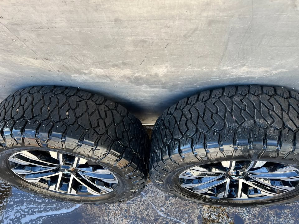 Mitsubishi Triton/Pajero 18" Alloy Wheels w/ A/T Tyres