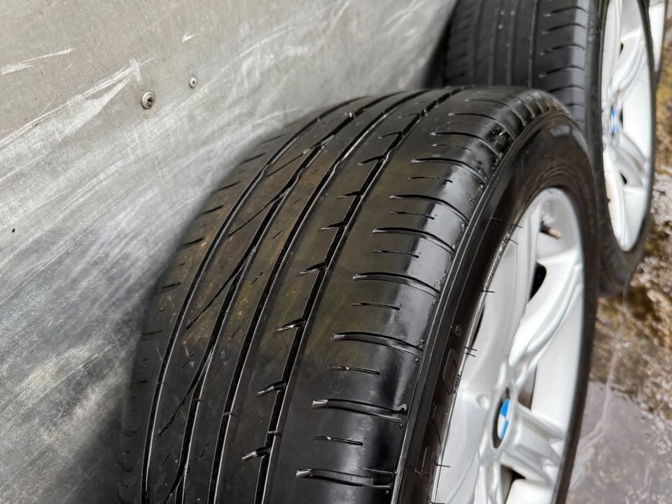 BMW 3 Series 17" Alloy Wheels with Good Tyres