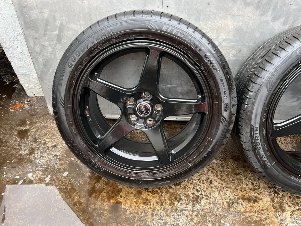 Auscar 18” Black Alloy Wheels with Good Tyres