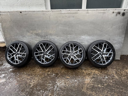 Hyundai Elantra 18" Alloy Wheels with Michelin Tyres