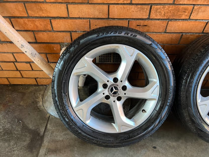 Mercedes Benz 18" Alloy Wheels with Pirelli Tyres