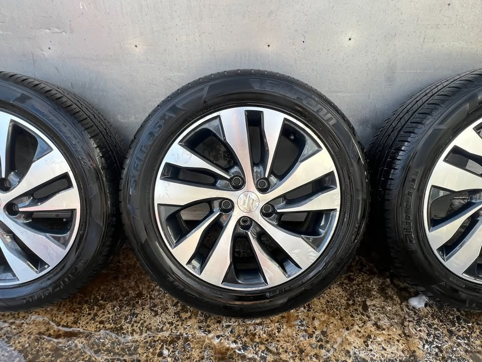 Suzuki Vitara 17” Alloy Wheels with Excellent Tyres