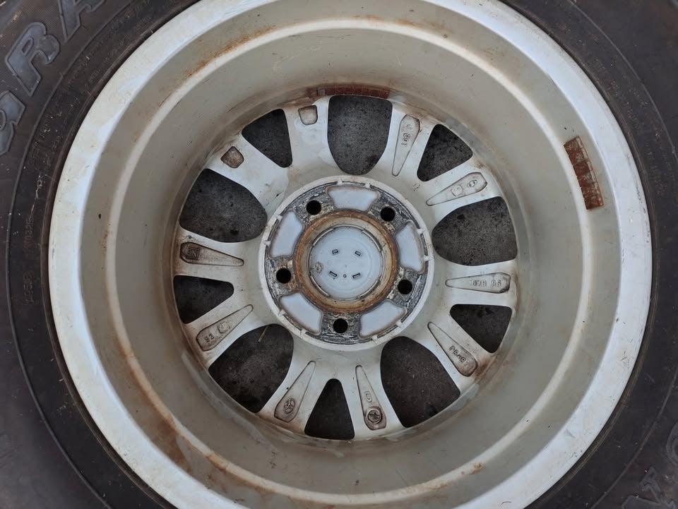 Toyota Landcruiser 200 Series Wheel Set or Single with Tyre *Delivery*