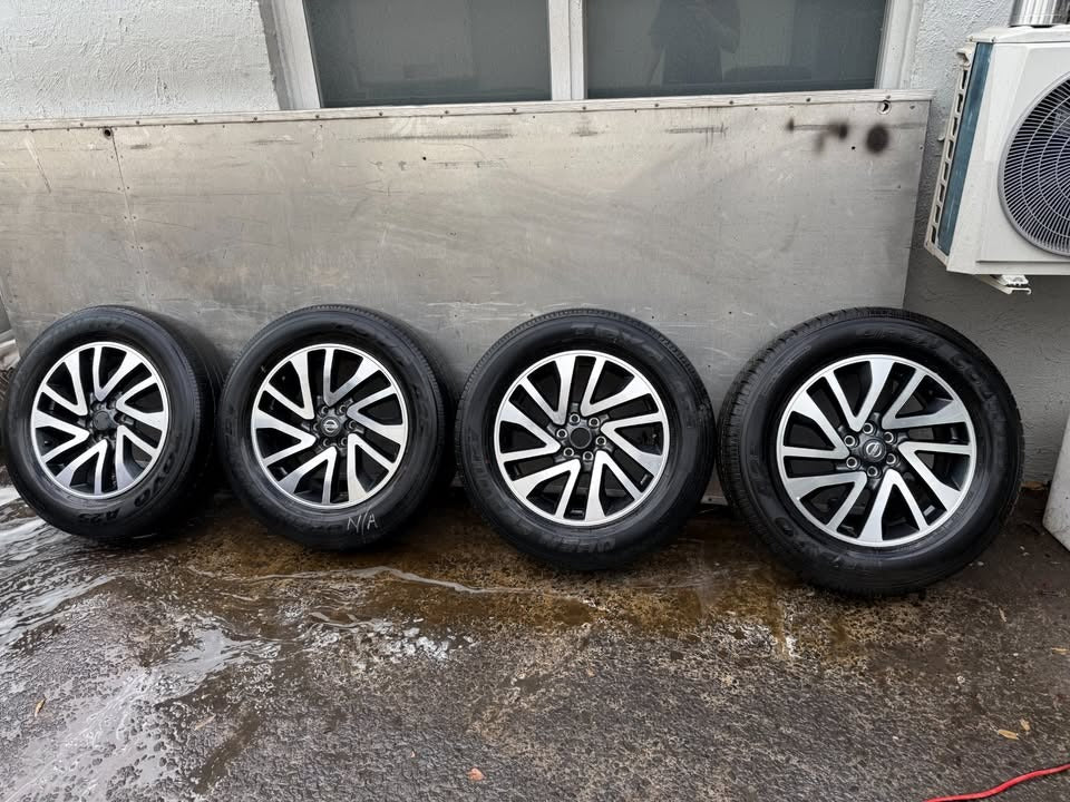 Nissan Navara NP300 18" Alloy Wheels with Tyres