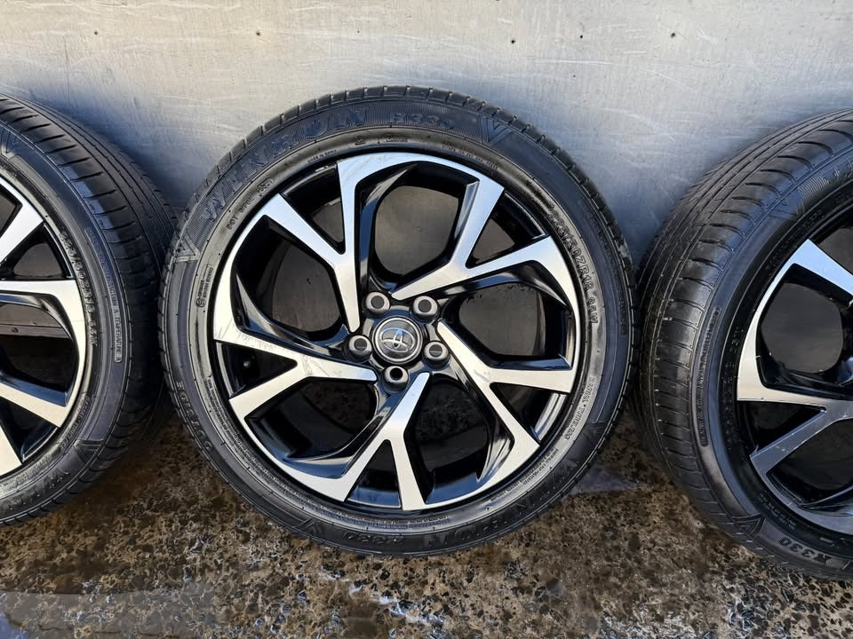 Toyota CH-R 18" Alloy Wheels with Excellent Tyres