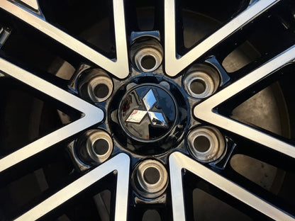 Mitsubishi Triton/Pajero 18" Alloy Wheels w/ A/T Tyres
