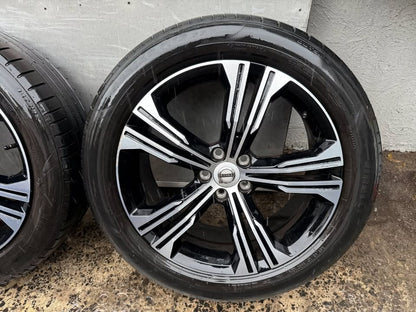 Volvo XC40/XC60 19" Alloy Wheels with Good Tyres