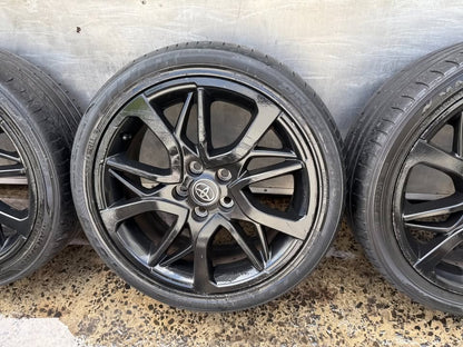 Toyota Camry 18" Alloy Wheels with Good Tyres *Delivery*