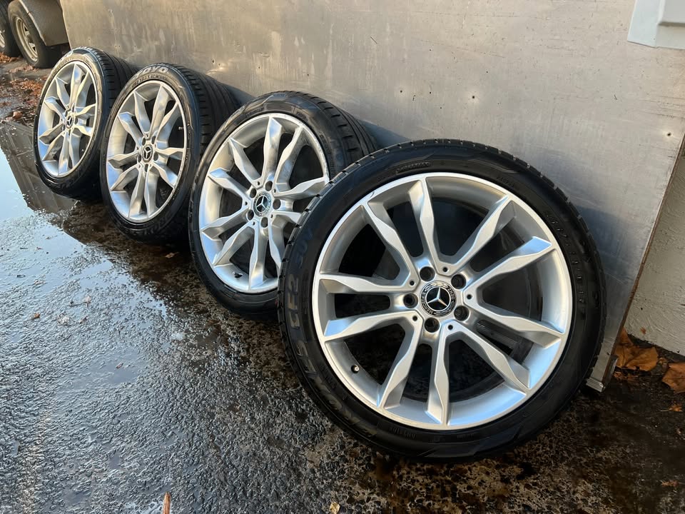 Mercedes Benz GLA 19" Alloy Wheels with Toyo Tyres