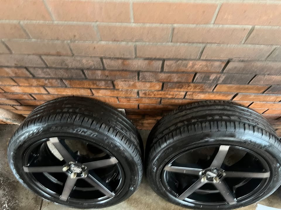 Hussla 20” 5 Spoke Alloy Wheels with Excellent Tyres