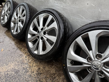 Toyota Corolla 17" Alloy Wheels with Excellent Tyres