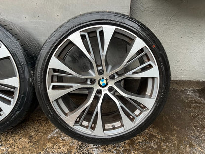 BMW X5 22" Alloy Wheels with Tyres