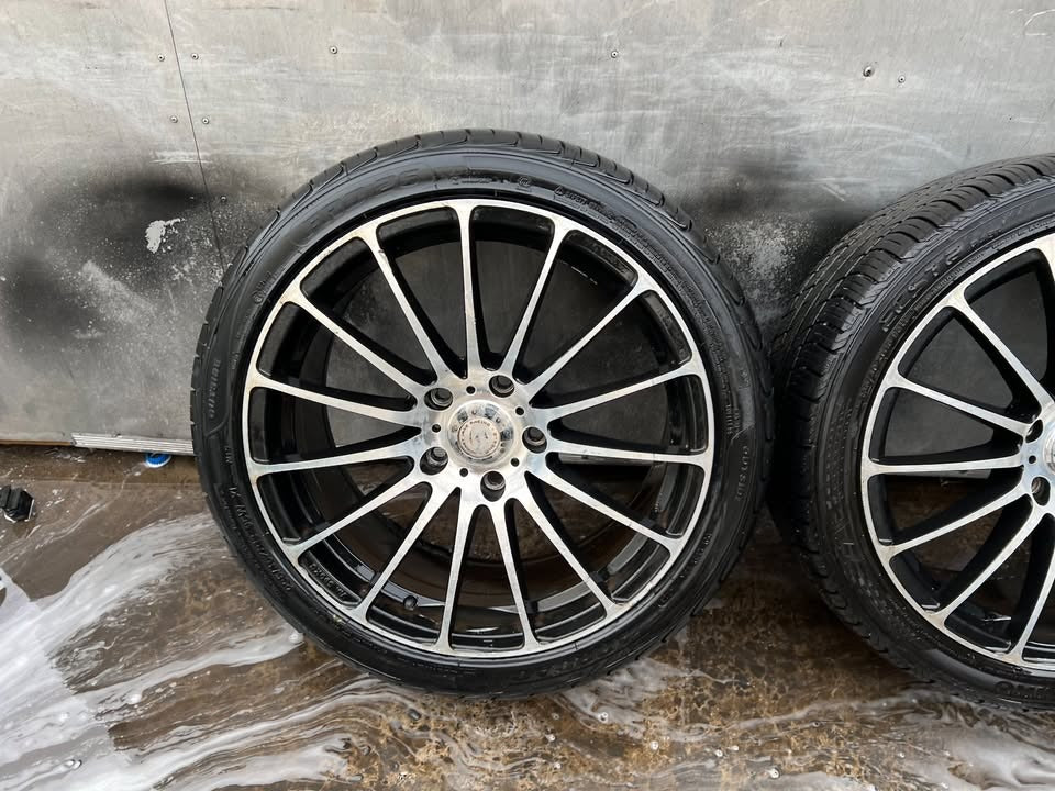 Rodney Jane Racing 18' Alloy Wheels with Excellent Tyres