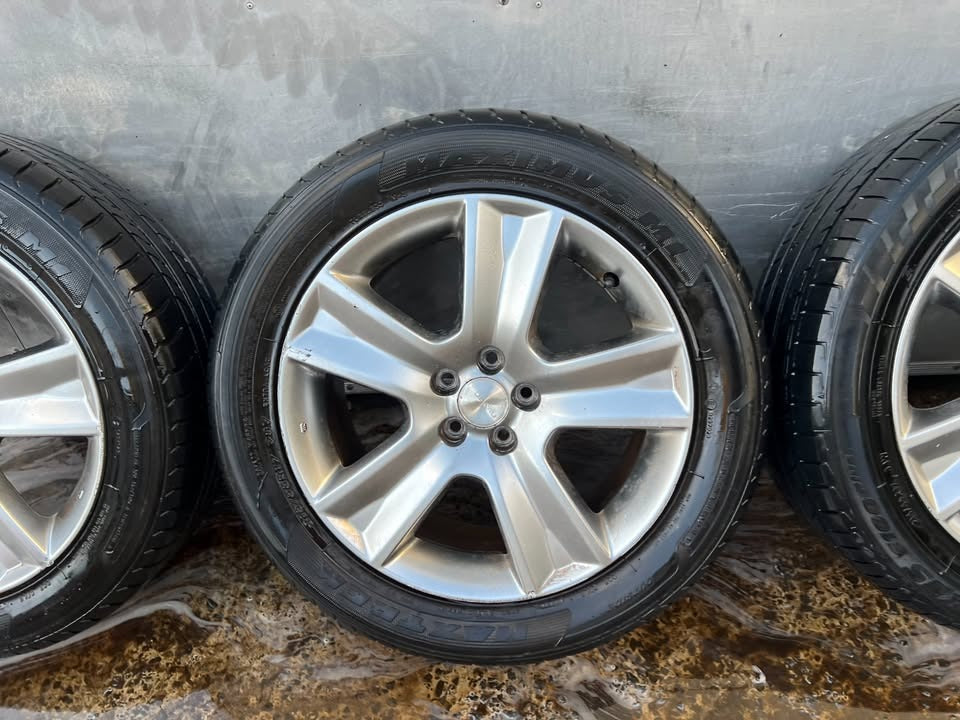 Subaru Outback 17” Alloy Wheels with Good Tyres