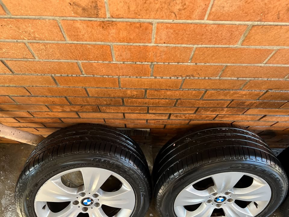 BMW X5 19" Staggered Alloy Wheels with Good Tyres