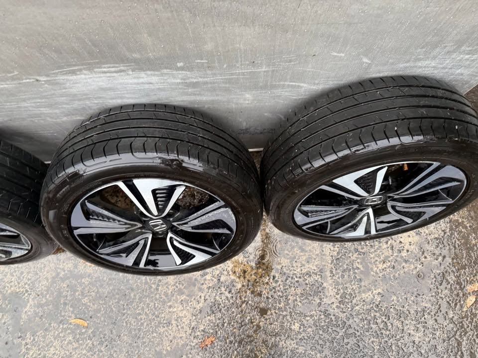 Honda Civic/Accord/HRV 17" Alloy Wheels with Tyres