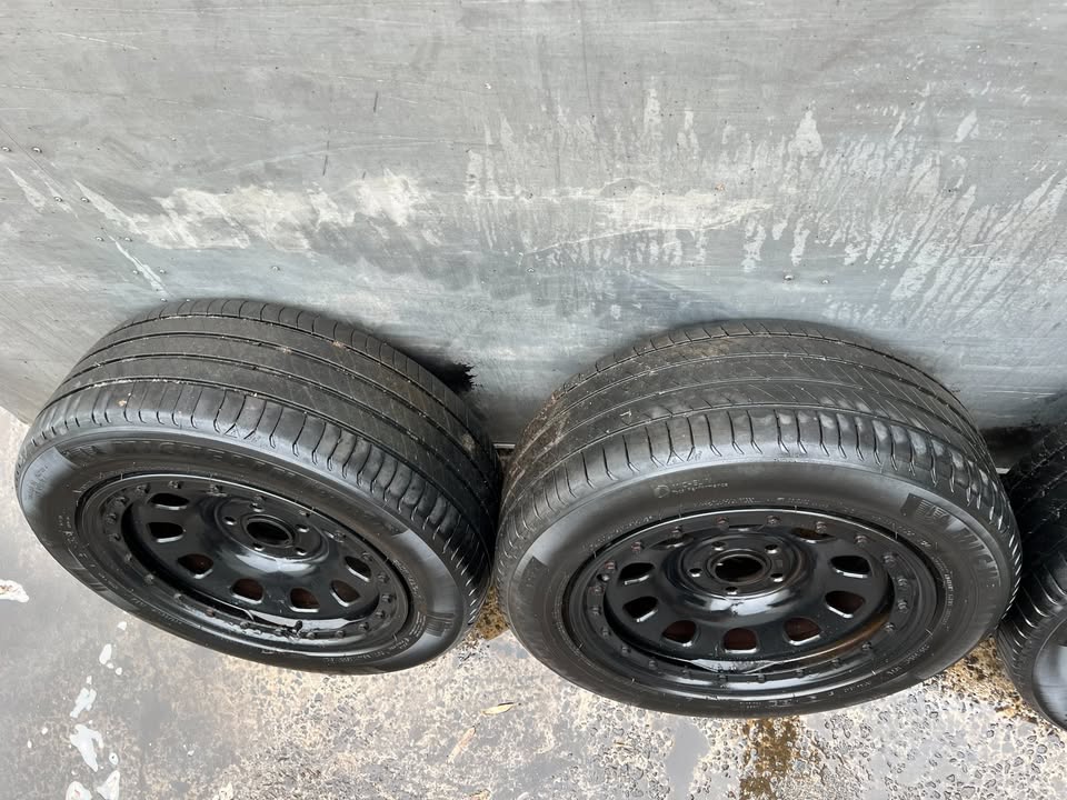 Dynamic 5 Stud Imitation Beadlock Steel Rims with Tyres