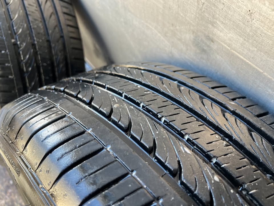Mercedes Benz 16" Alloy Wheels with Good Tyres