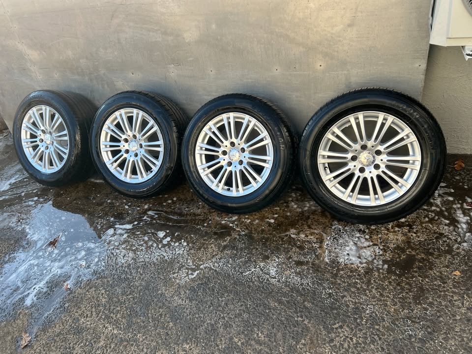 Mercedes Benz 16" Alloy Wheels with Good Tyres
