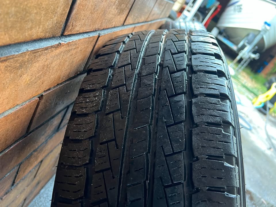 Landrover Range Rover 20” Alloy Wheels with Pirelli Tyres
