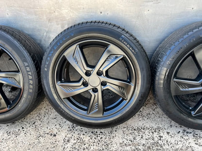 Honda Civic/Accord 17" Alloy Wheels with Good Tyres