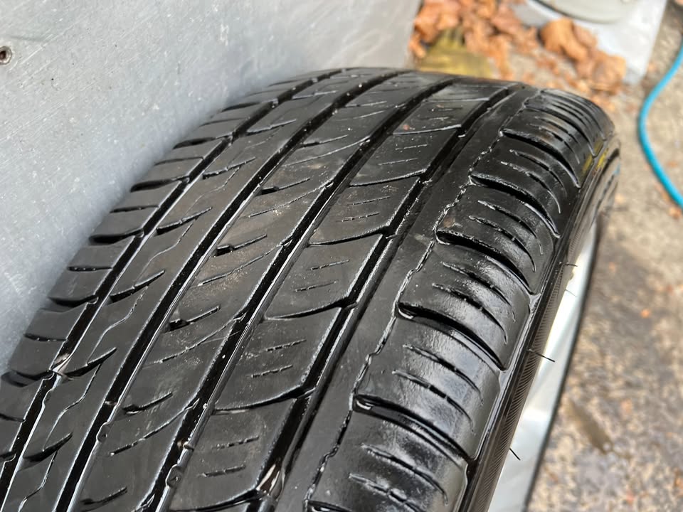 Peugeot 18" Alloy Wheels with Good Tyres