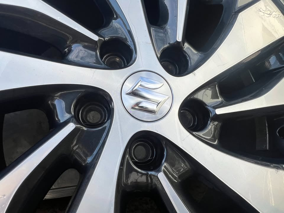 Suzuki Vitara 17” Alloy Wheels with Excellent Tyres