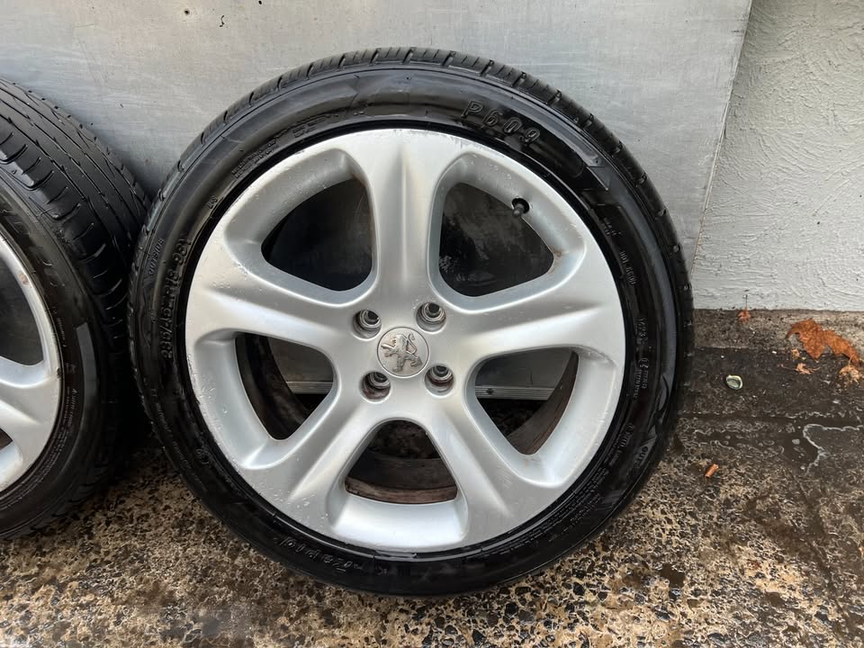 Peugeot 18" Alloy Wheels with Good Tyres