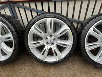 Volvo 20" Alloy Wheels with Excellent Tyres