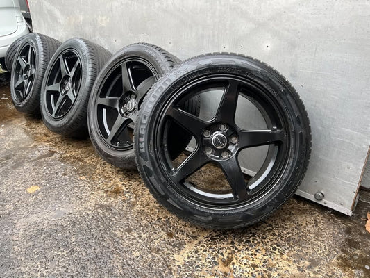 Auscar 18” Black Alloy Wheels with Good Tyres