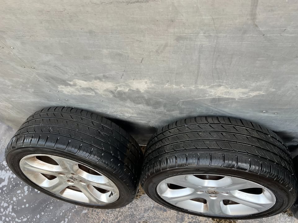 Peugeot 18" Alloy Wheels with Good Tyres
