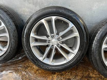 Hyundai Sante Fe 19” Alloy Wheels with Good Tyres
