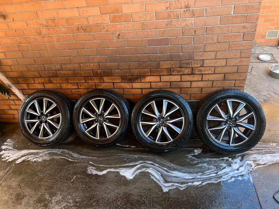 Mazda CX7/CX9 19" Alloy Wheels with Excellent Tyres