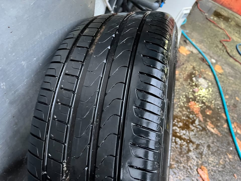Hipnotic Chrome 20” Alloy Wheels with Tyres