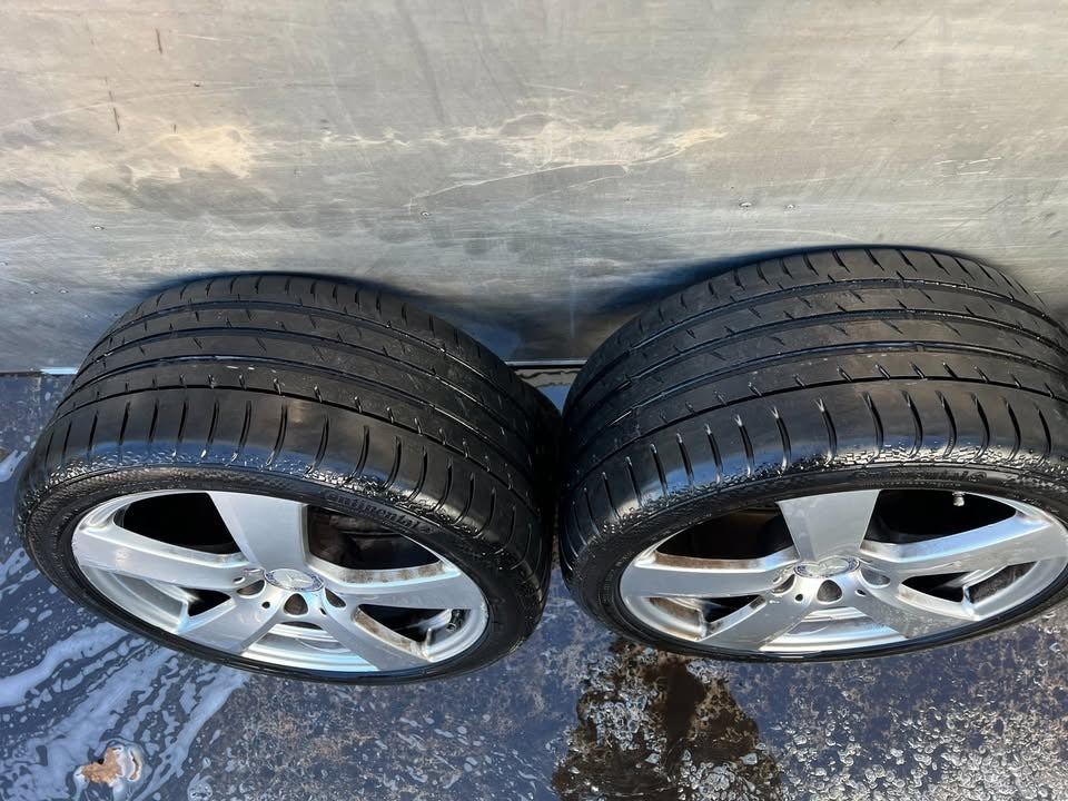 Mercedes Benz 18" Alloy Wheels with Excellent Tyres