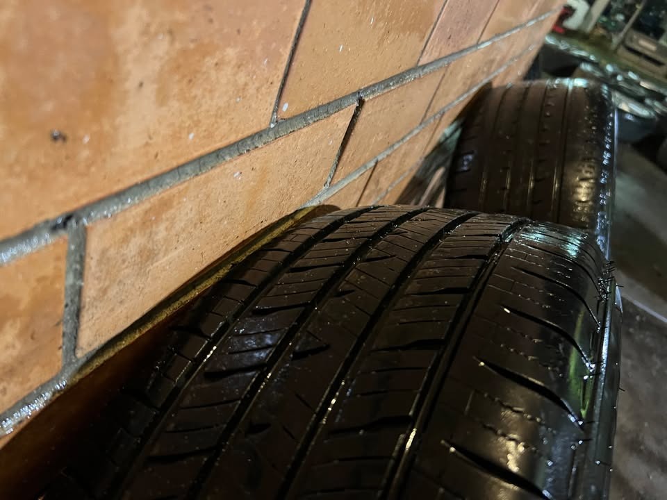 Subaru Forester 18" Alloy Wheels with Very Good Tyres