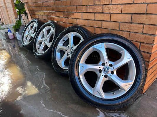Mercedes Benz 18" Alloy Wheels with Pirelli Tyres