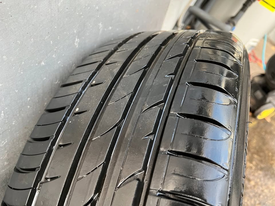 Hyundai Sante Fe 19” Alloy Wheels with Good Tyres