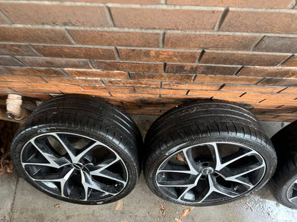 ROH 19” Alloy Wheels with Excellent Tyres
