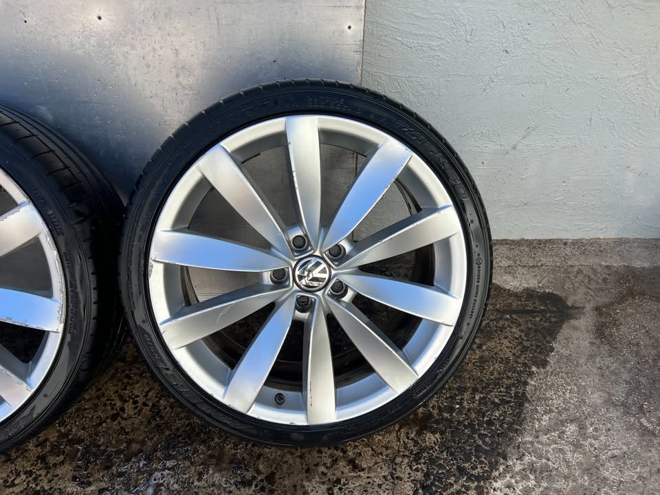 Volkswagen 19" Alloy Wheels with Good Tyres