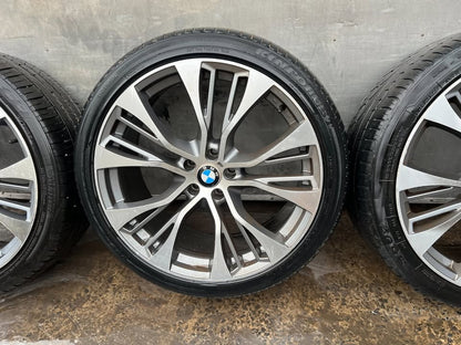 BMW X5 22" Alloy Wheels with Tyres