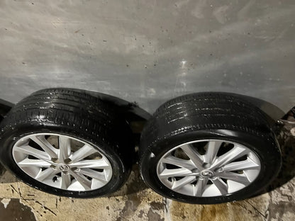 Lexus 16" Alloy Wheels with Tyres