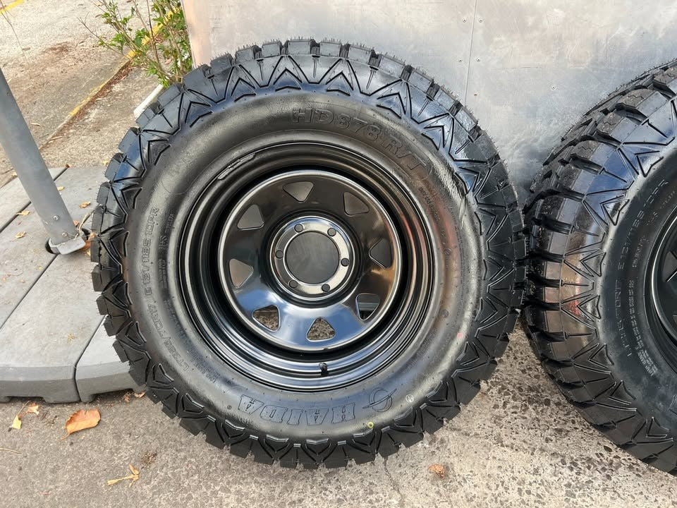 New 33” Rugged Terrain Tyres on 6 Stud Rims