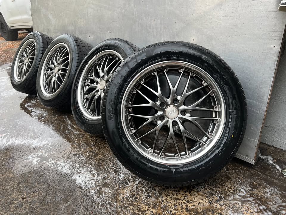 ANZ 18" Alloy Wheels with Tyres