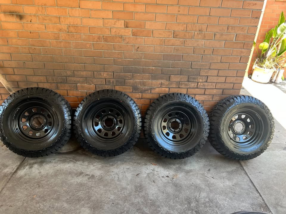 33" Rugged Terrain Tyres on 6 Stud Rims New