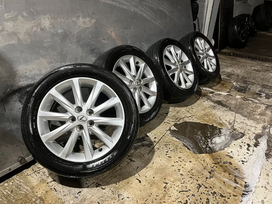 Lexus 16" Alloy Wheels with Tyres