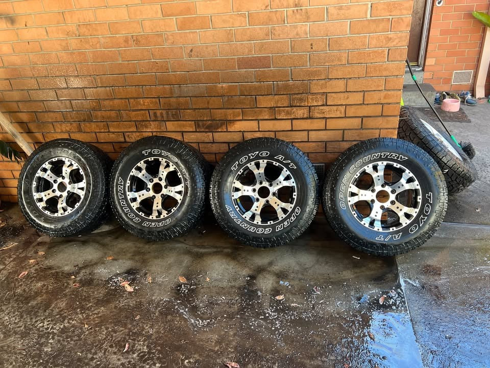 CSA Jackal 6 Stud with Toyo Open Country A/T Tyres
