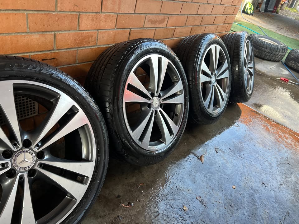 Mercedes Benz GLA 20" Alloy Wheels with Bridgestone Tyres
