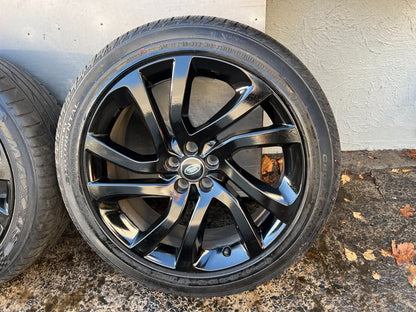Land Rover Discovery Sport 20" Alloy Wheels with Tyres